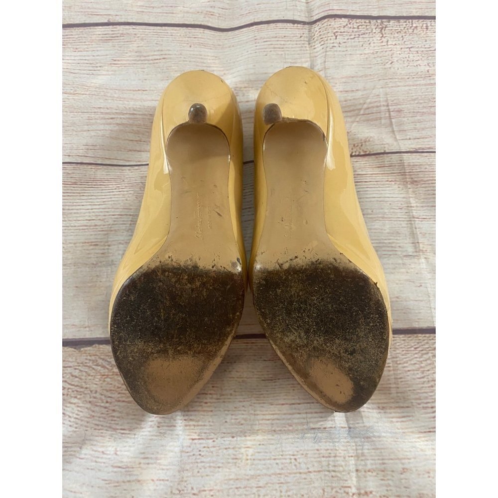 Salvatore Ferragamo Women's Tina Patent Platform Pump Nude - 6B - Picture 6 of 13